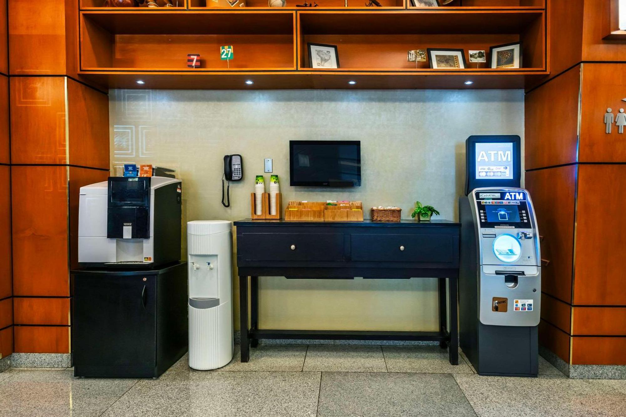 Grand Park Vancouver Airport, Ascend Collection 3*