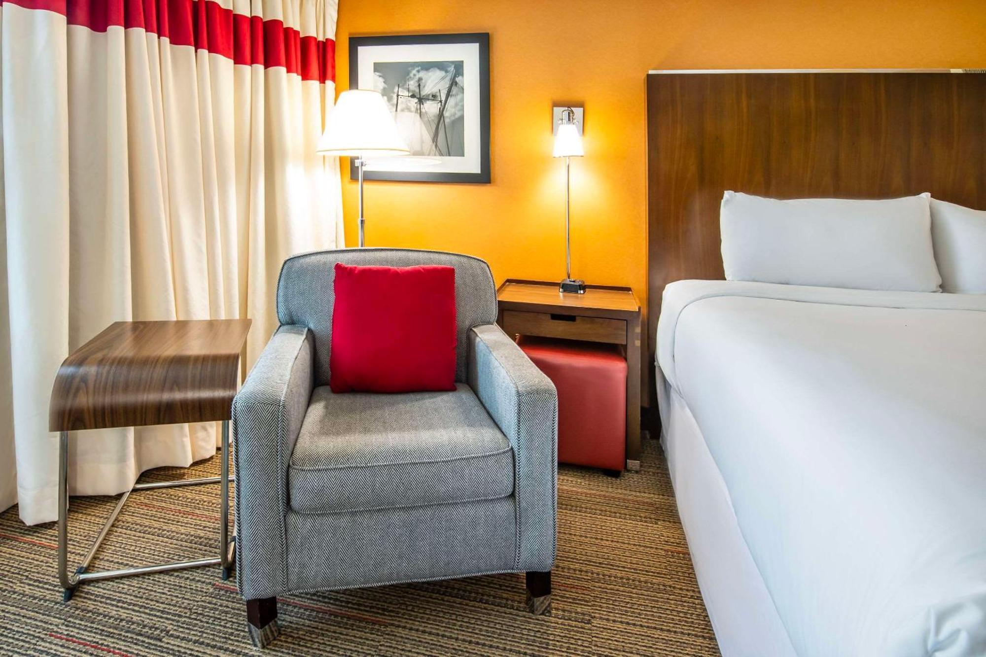 Grand Park Vancouver Airport, Ascend Collection Hotel Richmond