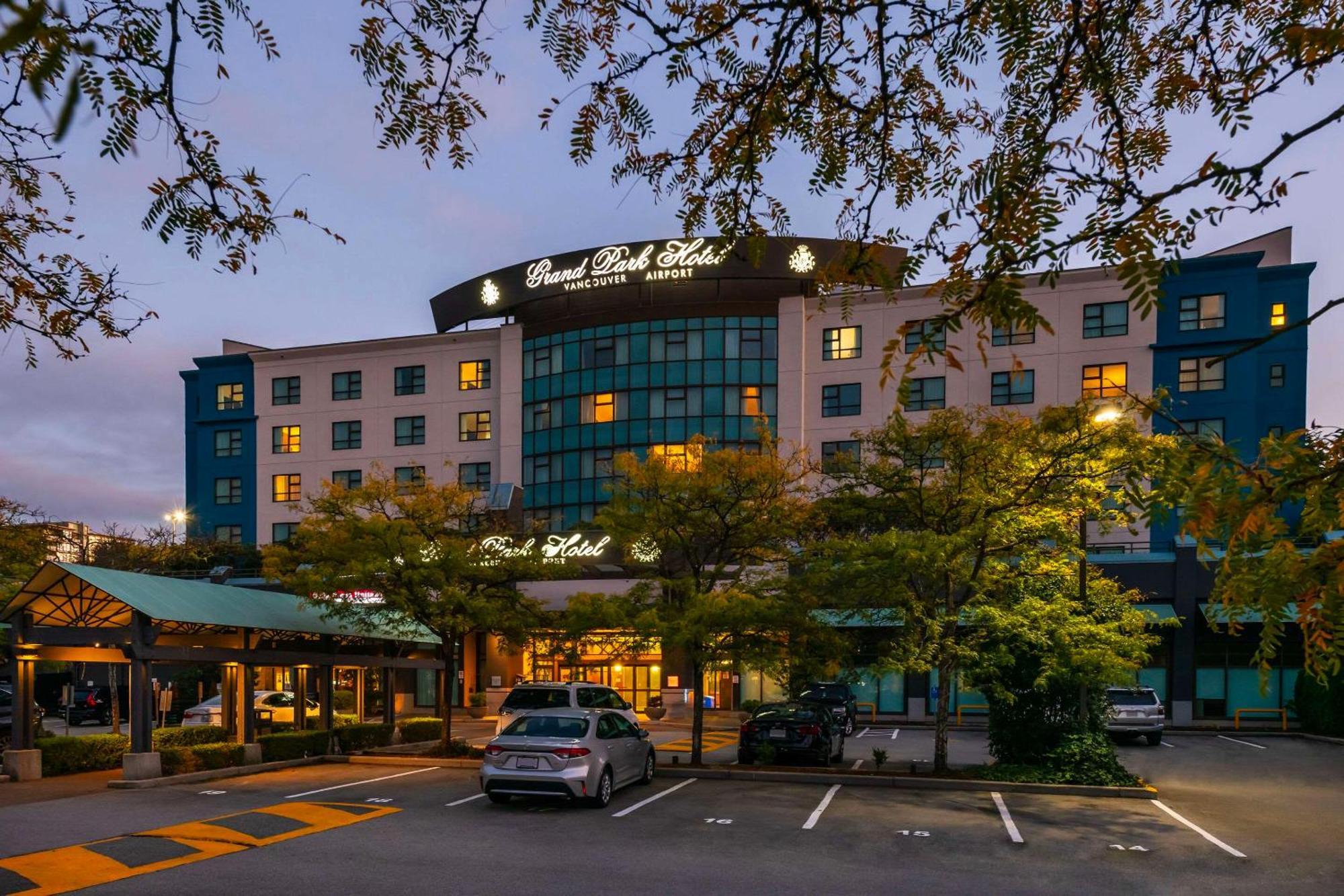 Hotel Grand Park Vancouver Airport, Ascend Collection 3*